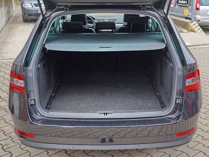 SKODA Superb Ambition 4x4 | Standheizung | 2.0TDI | Business
