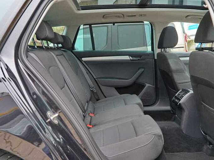 SKODA Superb Ambition 4x4 | Standheizung | 2.0TDI | Business