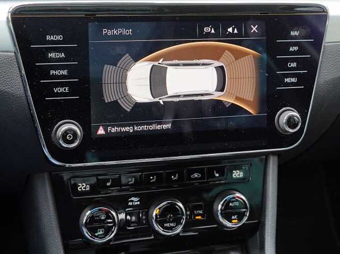 SKODA Superb Ambition 4x4 | Standheizung | 2.0TDI | Business