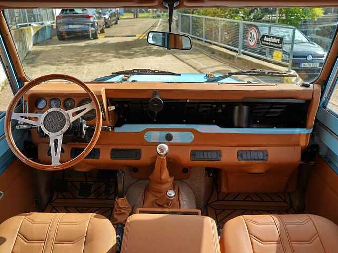 Land Rover Defender Defender 110 Td5 | Einzelstück | Restauriert |