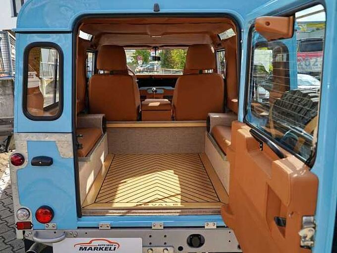 Land Rover Defender Defender 110 Td5 | Einzelstück | Restauriert |