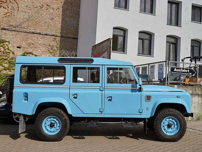 Land Rover Defender Defender 110 Td5 | Einzelstück | Restauriert |