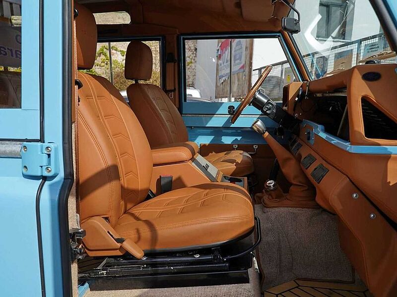 Land Rover Defender Defender 110 Td5 | Einzelstück | Restauriert |
